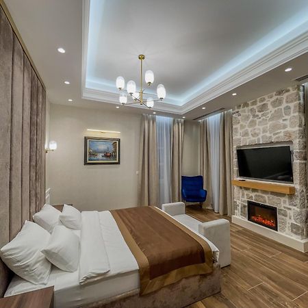 Hive Luxury Suites By Mn Property 코토르 외부 사진
