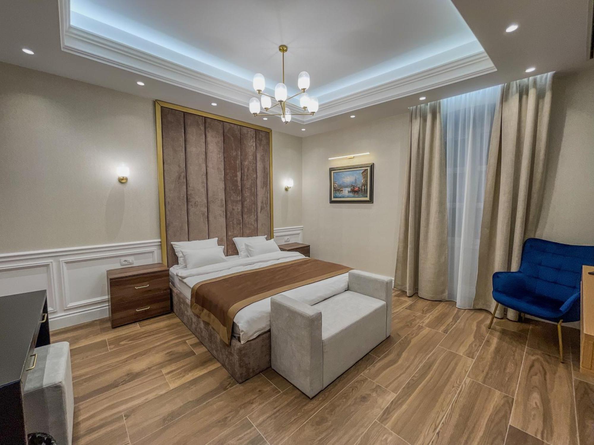 Hive Luxury Suites By Mn Property 코토르 외부 사진